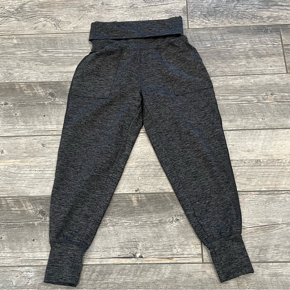 Offline by Aerie women's fold over jogger flowy gray size‎ xs short soft pants